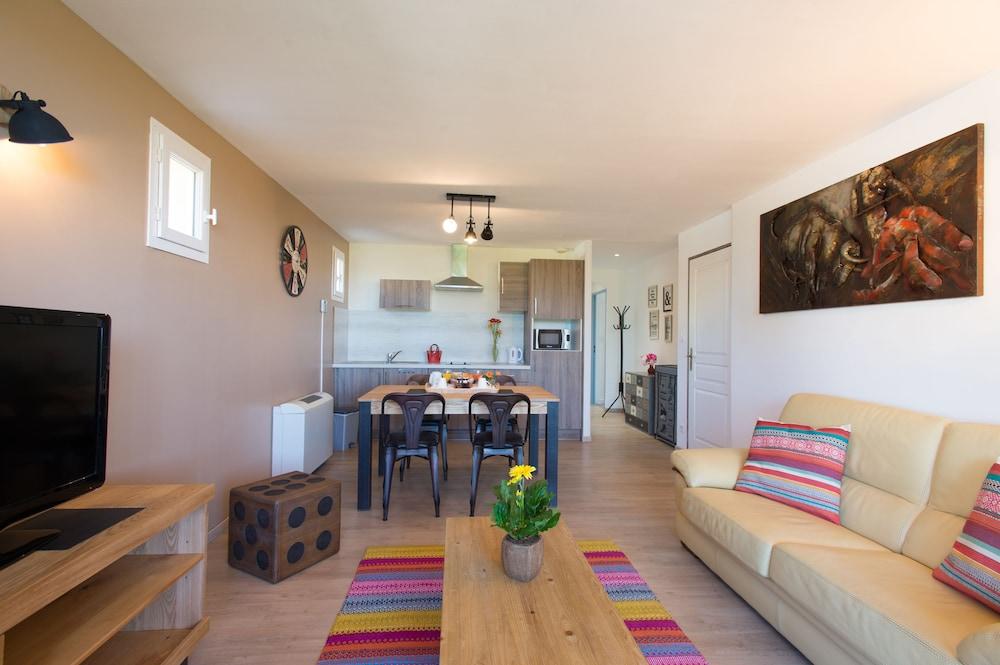 Best Western Hotel Aurelia Maussane les Alpilles Bagian luar foto