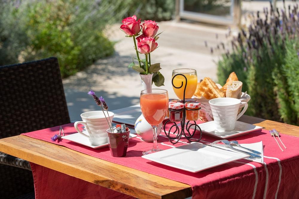 Best Western Hotel Aurelia Maussane les Alpilles Bagian luar foto