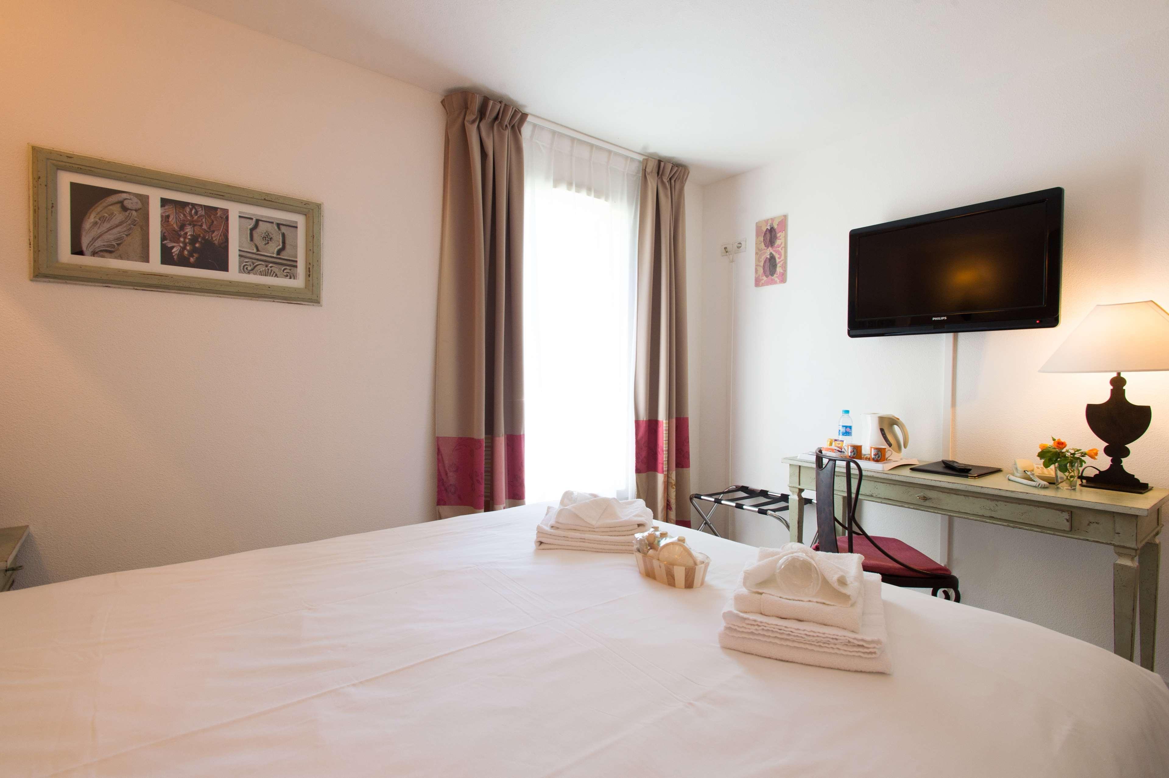 Best Western Hotel Aurelia Maussane les Alpilles Bagian luar foto
