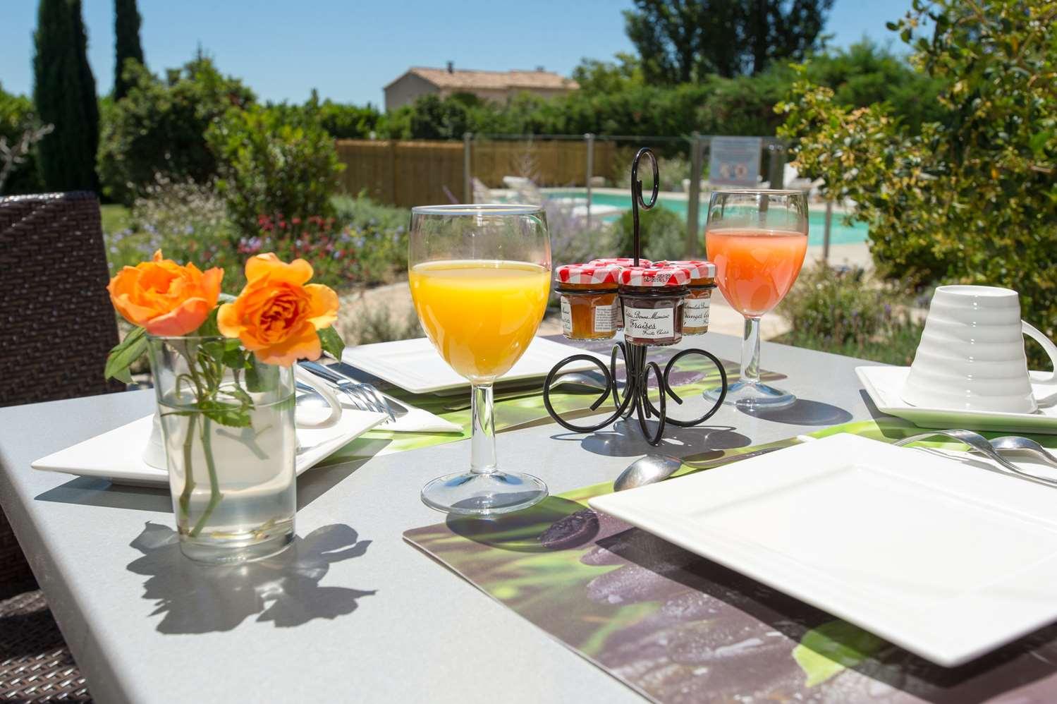 Best Western Hotel Aurelia Maussane les Alpilles Bagian luar foto